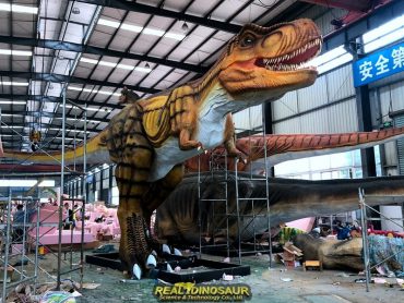 15m animatronic Tyrannosaurus Rex