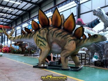 dinosaur statues model