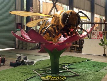 Realistic Bee Model