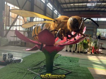 big size bee model