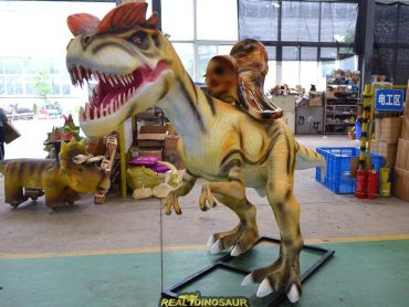 Dilophosaurus Sculpture