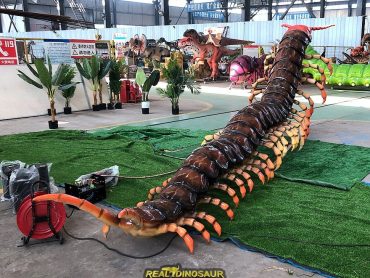 Animatronic Centipede for Insect Exhibition