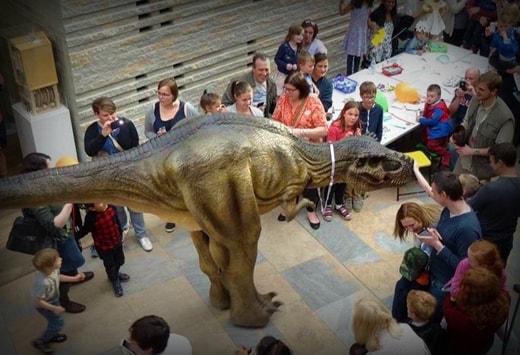 dinosaur-with-children